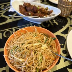 Chopstick Express - Veg Vegetable Hakka Noodles and VEG MANCHURIAN