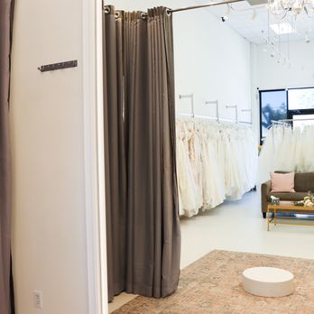 Avenue 22 Bridal - Women's Clothing Near Me - Toronto, Ontario