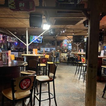 Roman's Oasis - Inside - Dive Bars Near Me - Goodyear, Arizona