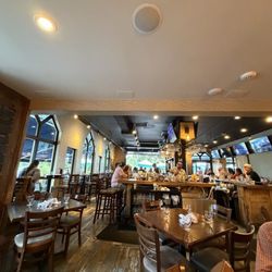 B2 Bistro + Bar