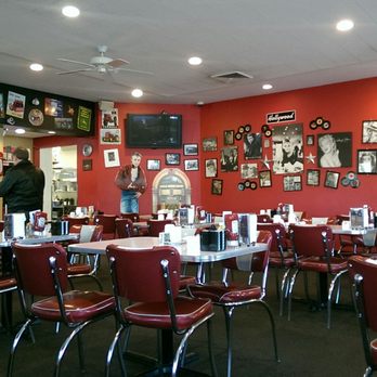 Bristol 45 Diner - Not busy so why was my chicken fried steak not hot or crispy and delivered in five minutes from order to table. - Diners Near Me - Bristol, Wisconsin