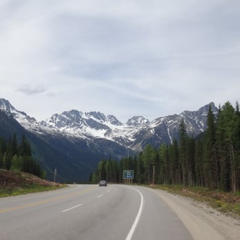 Glacier National Park - Snow cover Mountain - Parks Near Me