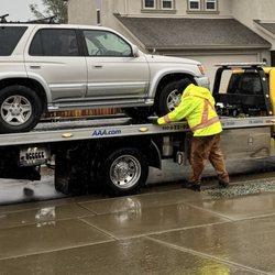 G and O Towing - November 5, 2025:  Waaaaah~My beloved Toyota 2K Limited Edition 4-Runner's tranny DIED--transporting to Robinson's Automotive!