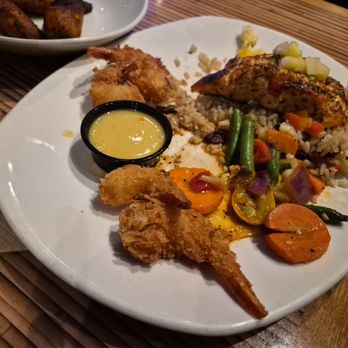 Rainforest Cafe - Tropical Salmon with Coconut shrimp - American Near Me - Lake Buena Vista, Florida
