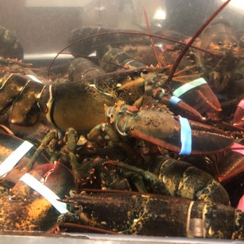 Red's Best - Seafood Near Me - Boston, Massachusetts Red's Best - Seafood Near Me - Boston, Massachusetts