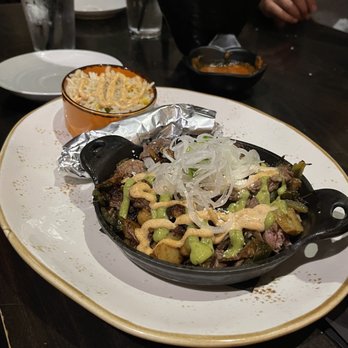 Descanso - Carne Skillet - Mexican Near Me - Costa Mesa, California