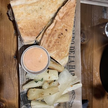 Casta's Rum Bar - lechon asado - Cuban Near Me - Washington, DC, District of Columbia