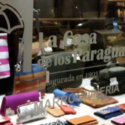 La Casa de Los Paraguas - La Casa de los Paraguas