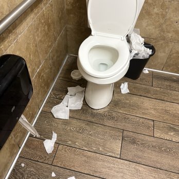 Black Bear Diner Redding - Stall with a door - Diners Near Me - Redding, California