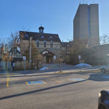 Old Mill Toronto - Hotels Near Me - Etobicoke, Ontario