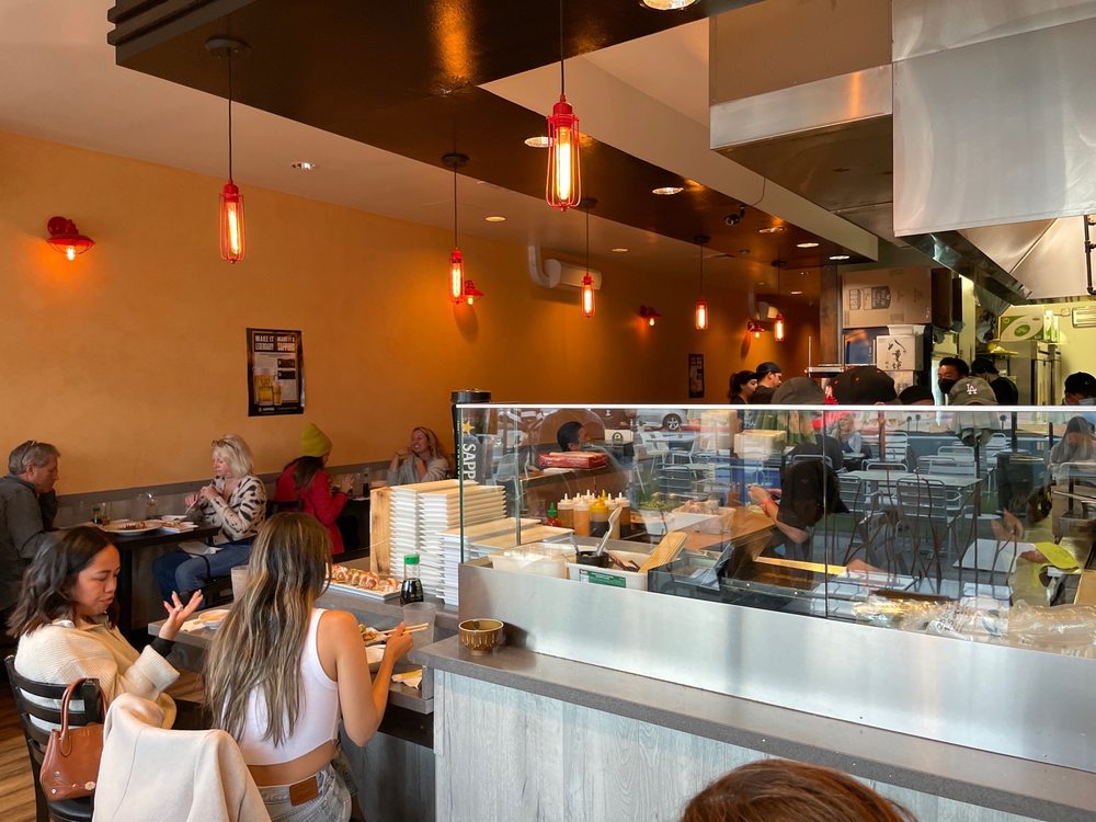 Flyin Fin Sushi & Seafood