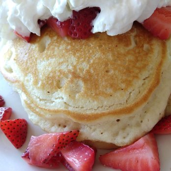 Anne's Kitchen - Southern Style - Fluffy strawberry pancakes - Southern Near Me - Powell, Ohio Anne's Kitchen - Southern Style - Fluffy strawberry pancakes - Southern Near Me - Powell, Ohio