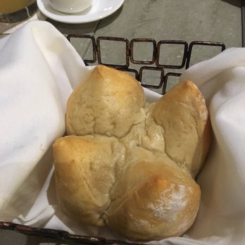 Tommy Bahama - Bread Basket - Seafood Near Me - Plano, Texas