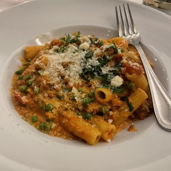 Ciao Bella - Tortiglioni Rossa - Italian Near Me - Bloomington, Minnesota Ciao Bella - Tortiglioni Rossa - Italian Near Me - Bloomington, Minnesota