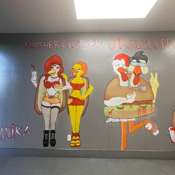 Cluckin Bun - Dining area - Chicken Shop Near Me - Cathedral City, California