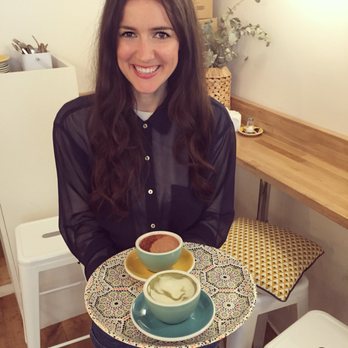 Yem'a - Me with a platter of GOODNESS. Thick (melted chocolate) hot chocolate and a matcha latte. :) Mmmm. - Vegan Near Me - Paris, 75