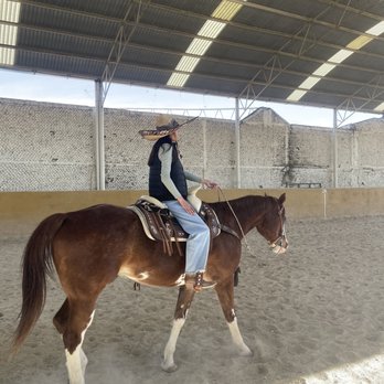Entre Charros Tour - Riding the horses - Horseback Riding Near Me - Guadalajara, JAL