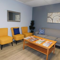 Michael McMahon, DDS - Modern lobby with comfortable chairs for your comfort!