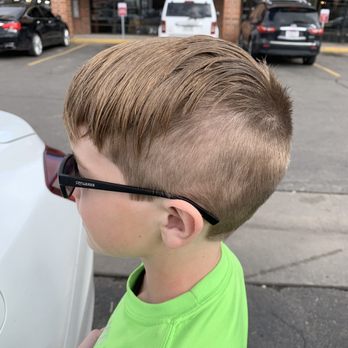 Brothas & Sistas - Haircut by Tone - Barbers Near Me - Aurora, Colorado Brothas & Sistas - Haircut by Tone - Barbers Near Me - Aurora, Colorado
