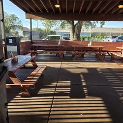 The Golden Light Cantina - Outdoor patio