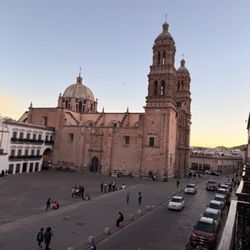 Hotel Emporio - The view across the street