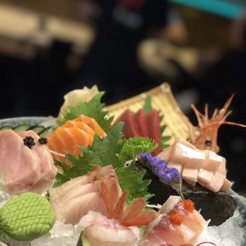 Aki Sushi - Sushi Bars Near Me - Kennewick, Washington