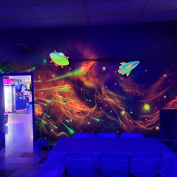 Laser Planet Plus - Party rooms