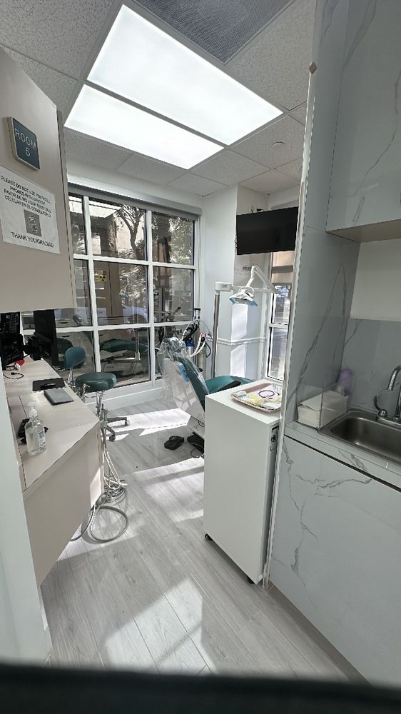 EXCLUSIVE DENTAL CARE GROUP Updated October 2024 10 Photos 7150 W