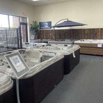Sacramento Hot Tubs - Hot Tub & Pool Near Me - Rocklin, California Sacramento Hot Tubs - Hot Tub & Pool Near Me - Rocklin, California
