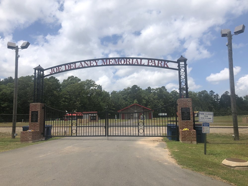JOE DELANEY MEMORIAL PARK 550 N Hazel St, Haughton, Louisiana Parks