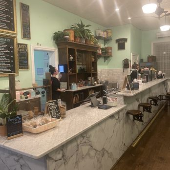 The Weldon Fountain - Ice Cream & Frozen Yogurt Near Me - Glenside, Pennsylvania