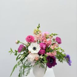 Castle Drive Flowers - FLOWERS