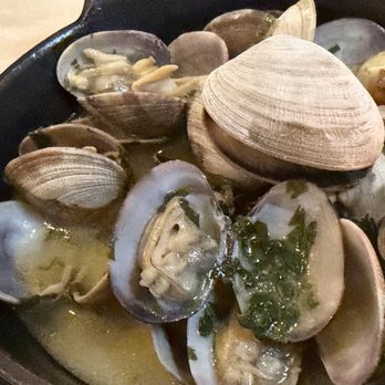 Petiscos - Ameijoas a bulhao pato (clams) - Portuguese Near Me - San Jose, California Petiscos - Ameijoas a bulhao pato (clams) - Portuguese Near Me - San Jose, California