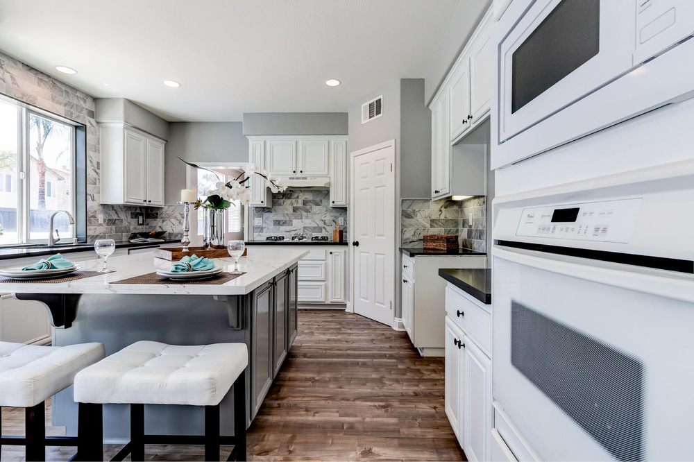 Slide of Eastvale Paint and Home Restoration