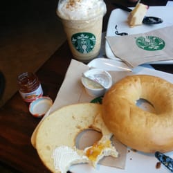 Starbucks - Frappuccino y bagel