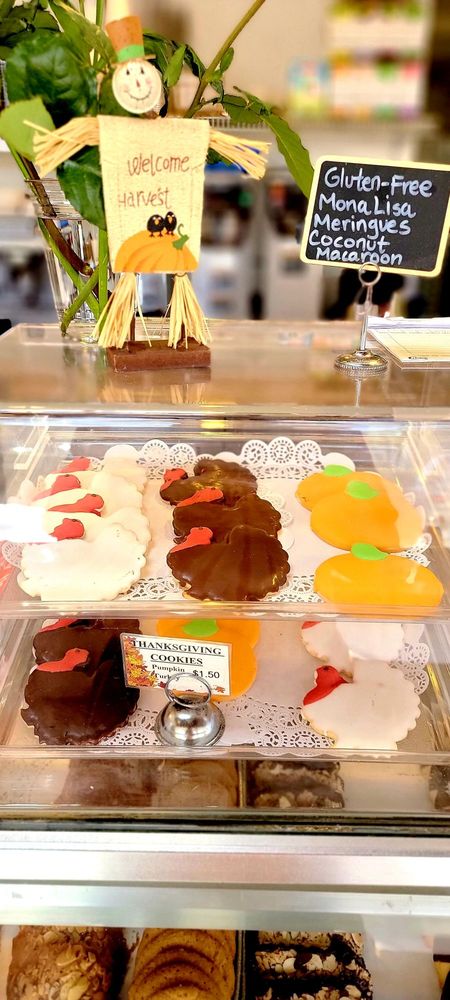 Paris Bakery Cafe