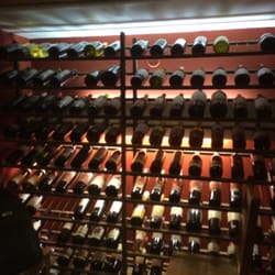 Bistrô Ouvidor - Wine rack