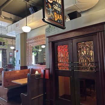 Hotel Oregon - Carter bar is almost always closed. Check before going if you want the stamp. - Hotels Near Me - McMinnville, Oregon