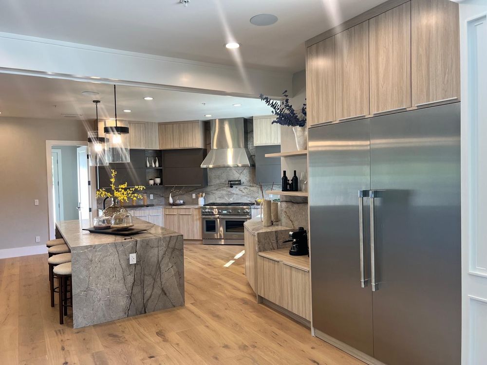 Slide of Vando Construction