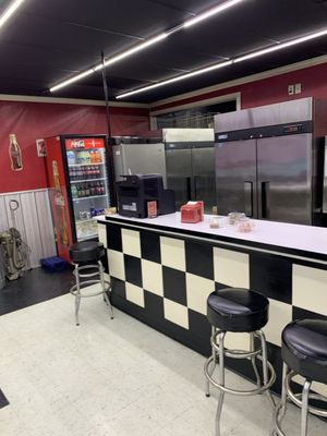 Miss Betty’s Diner and Pizzeria by null