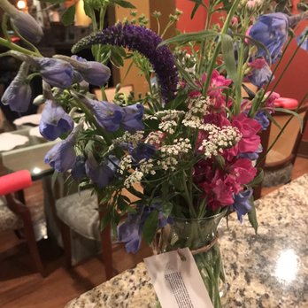 Pure Pollen Flowers - First bouquet in our subscription - Florists Near Me Pure Pollen Flowers - First bouquet in our subscription - Florists Near Me