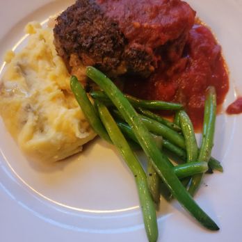 L May Eatery - Sensational meatloaf with cheesy potatoes and green beans, an outstanding meal. - Cocktail Bars Near Me - Dubuque, Iowa