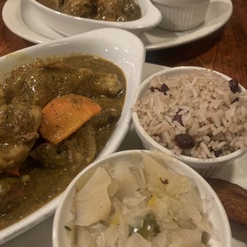 Curry n Jerk - Curry/Jerk Combo Plate - Caribbean Near Me - Memphis, Tennessee