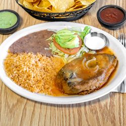 Taqueria Los Potrillos - Chile Relleno with rice and beans