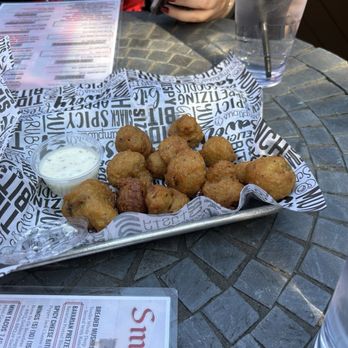 Smiley's Pub - Breaded Mushrooms - Pubs Near Me - Richmond, Indiana Smiley's Pub - Breaded Mushrooms - Pubs Near Me - Richmond, Indiana