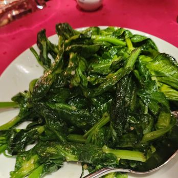 Chi - Snowpea tips in garlic sauce - Chinese Near Me - Reno, Nevada