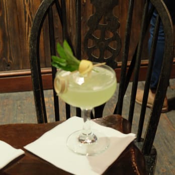 Shaker & Company - Cocktail Bars Near Me - London, XGL