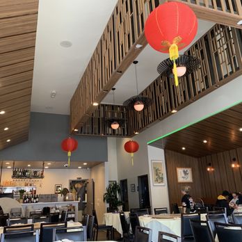 Golden Crab House - Inside restaurant - Seafood Near Me - San Francisco, California