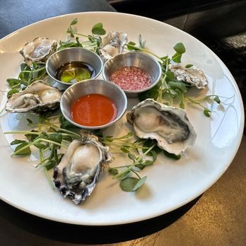 Inland Pacific Kitchen - Oysters - Cocktail Bars Near Me - Spokane, Washington