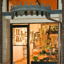 Altitude Gallery - Located in a historic building